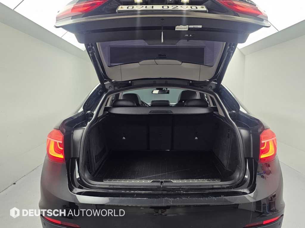 BMW X6 — photo 19