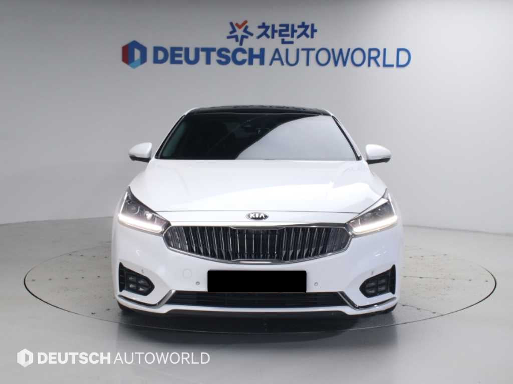 Kia K7 — photo 03