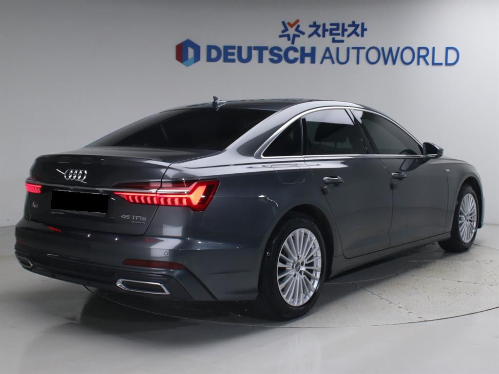 Audi A6 — photo 02