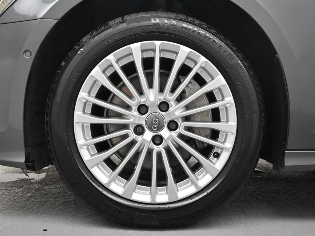Audi A6 — photo 05