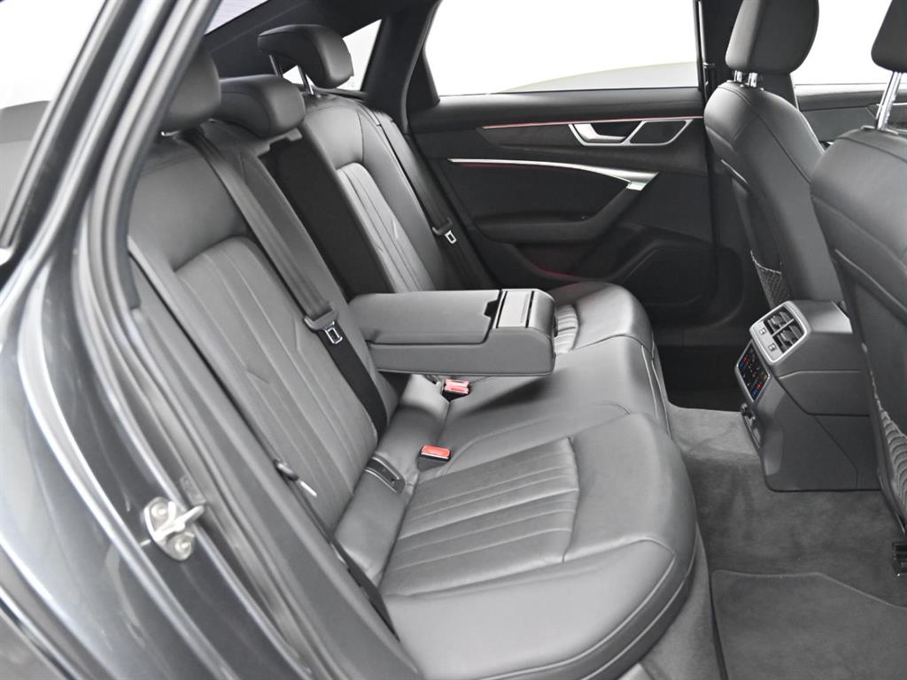 Audi A6 — photo 12