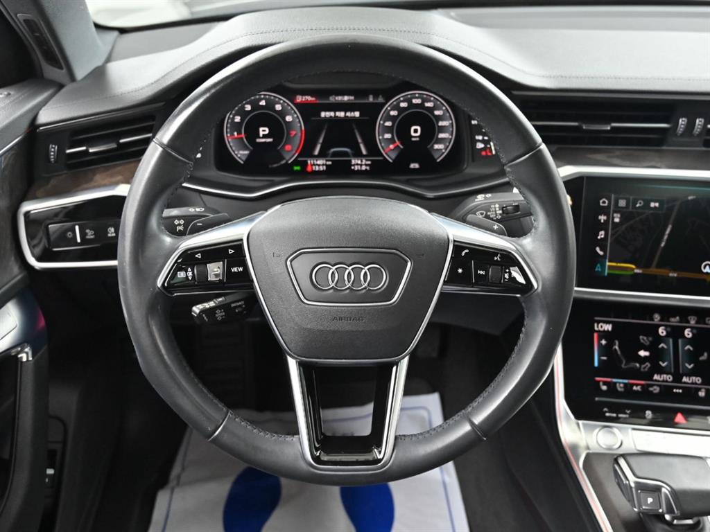 Audi A6 — photo 13