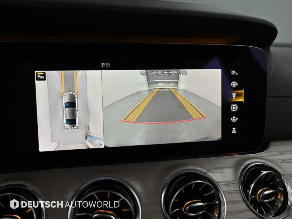 Mercedes-Benz CLS-Class — photo 15