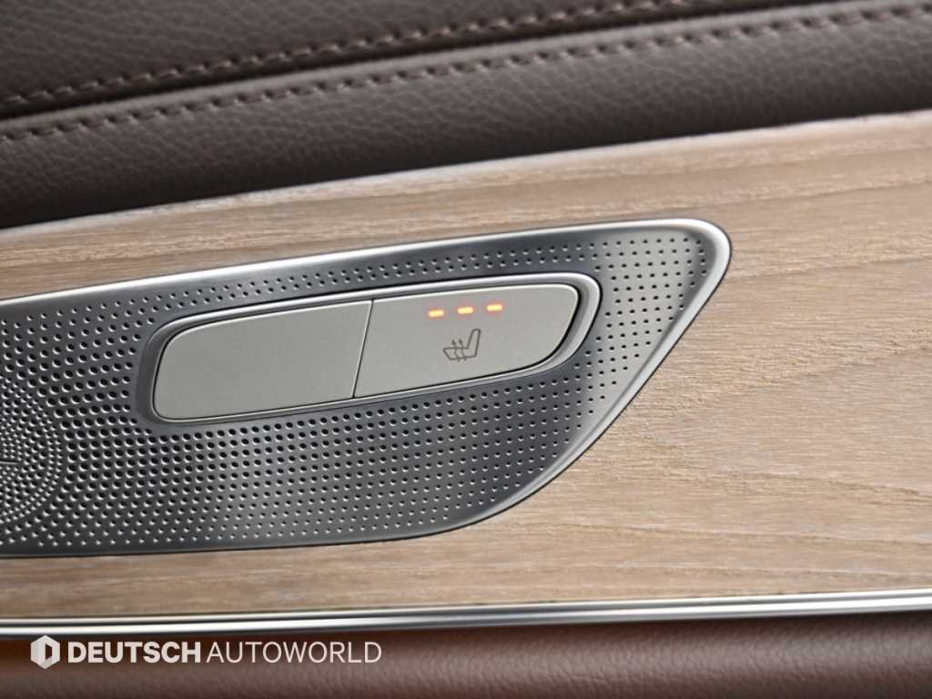Mercedes-Benz CLS-Class — photo 16