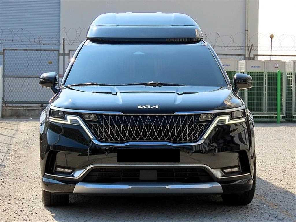 Kia Carnival — photo 02