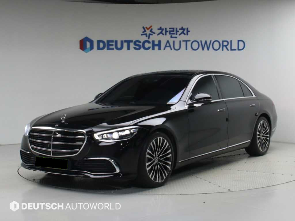 Mercedes-Benz S-Class — photo 01