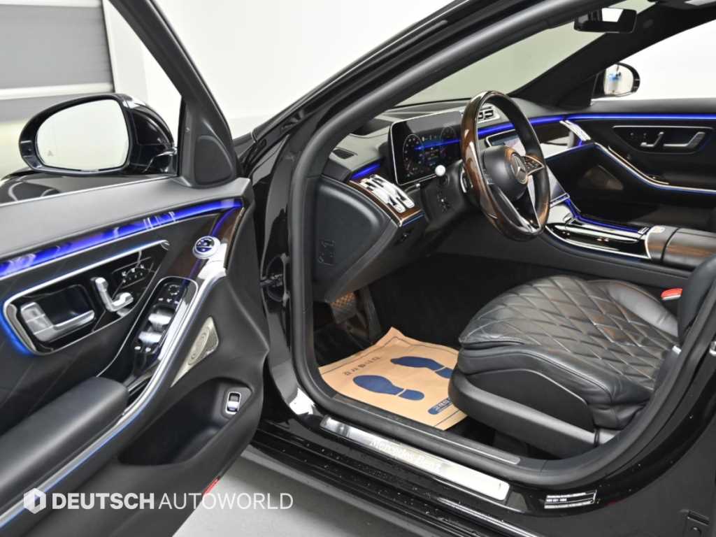 Mercedes-Benz S-Class — photo 11