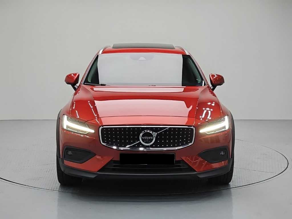 Volvo V60 — photo 02
