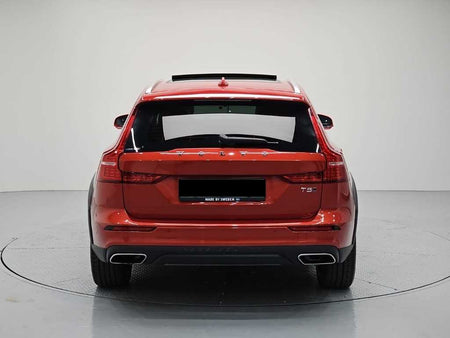 Volvo V60 — photo 03