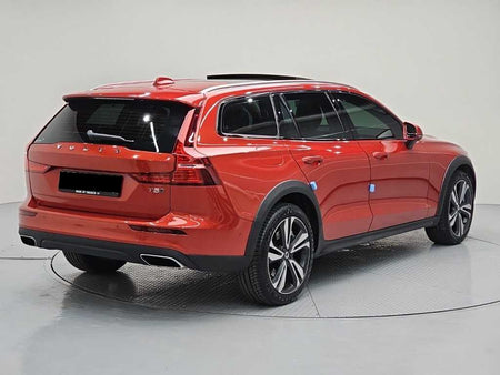 Volvo V60 — photo 04
