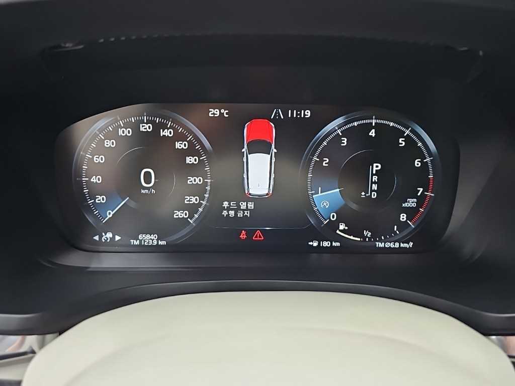 Volvo V60 — photo 06