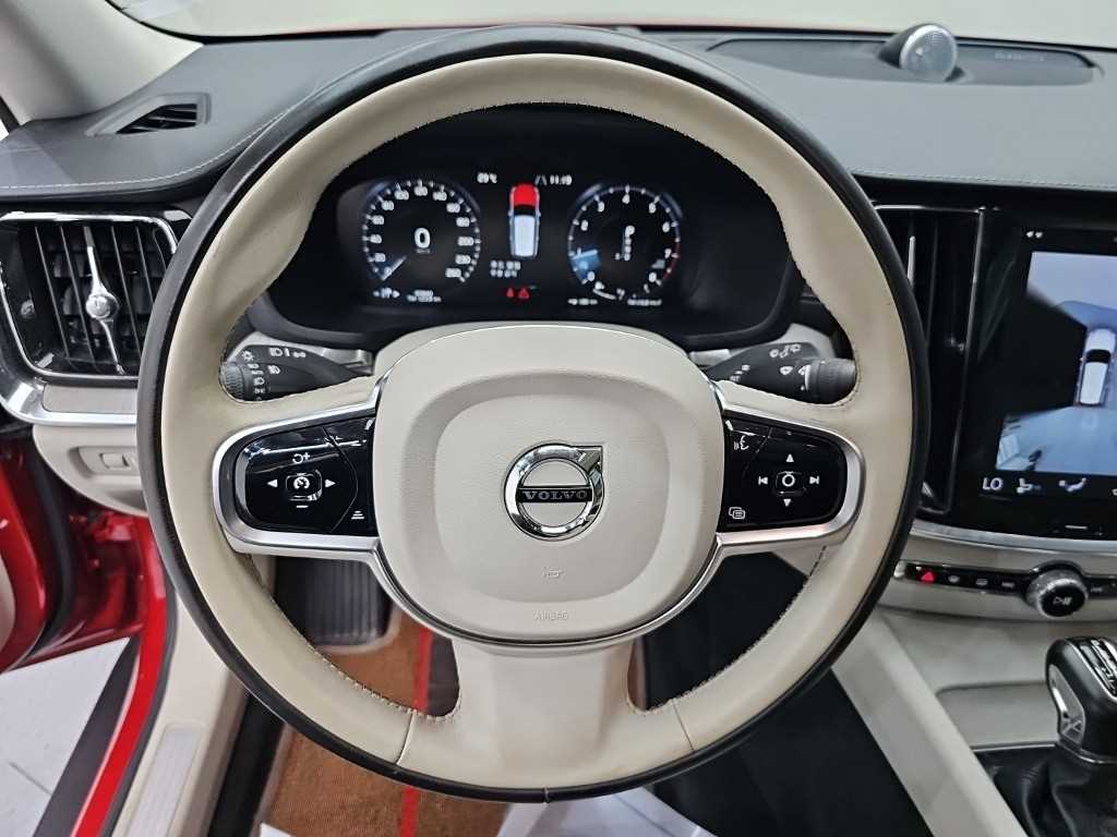 Volvo V60 — photo 09