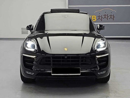 Porsche Macan — photo 02