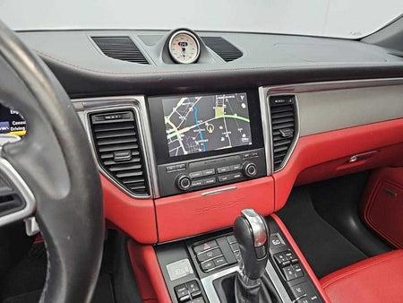 Porsche Macan — photo 09