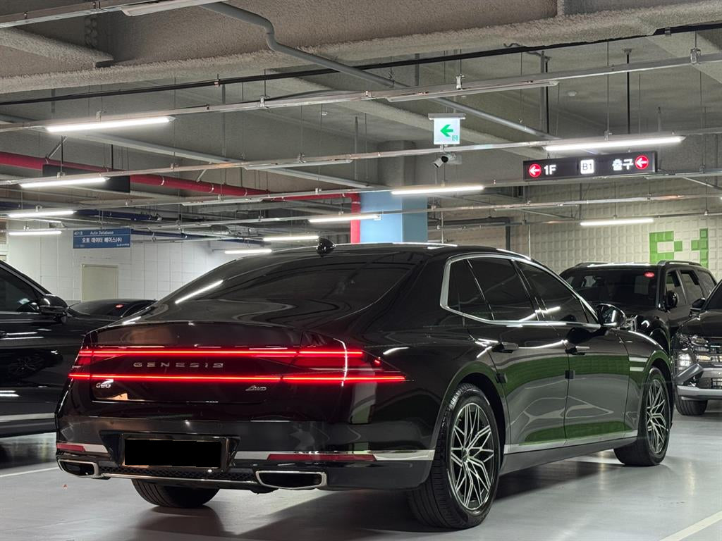 Genesis G90 — photo 05
