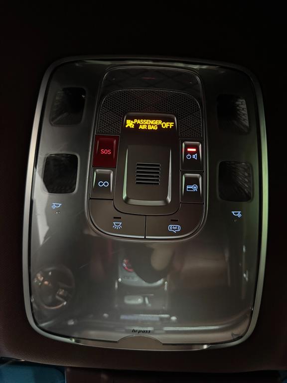 Genesis G90 — photo 18