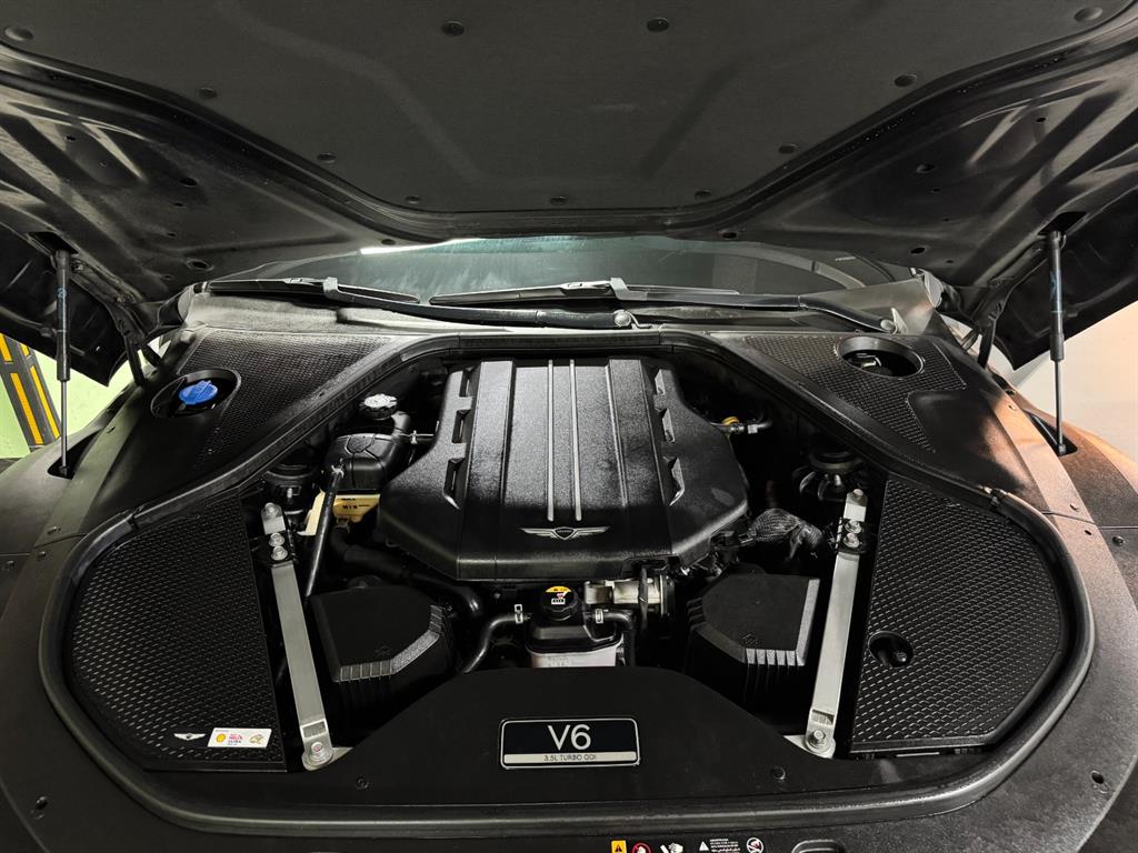 Genesis G90 — photo 20