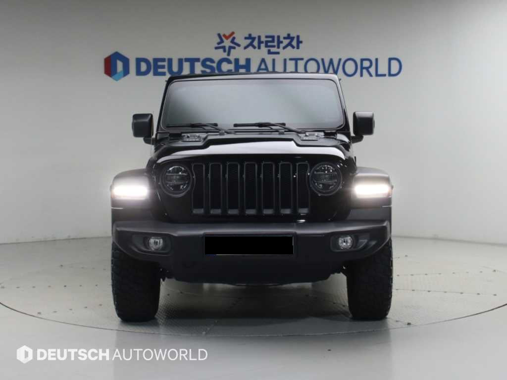 Jeep Wrangler — photo 03