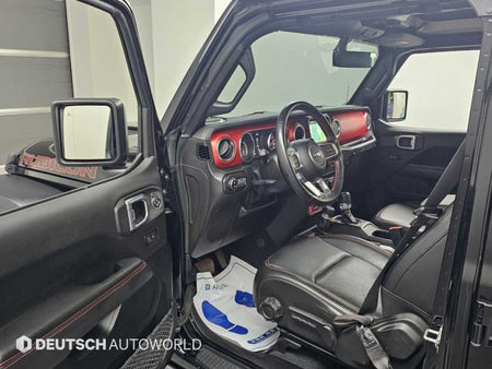 Jeep Wrangler — photo 11