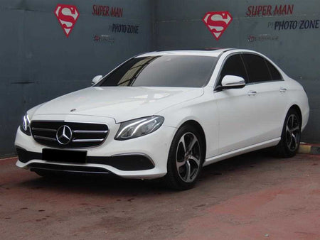 Mercedes-Benz E-Class — photo 01
