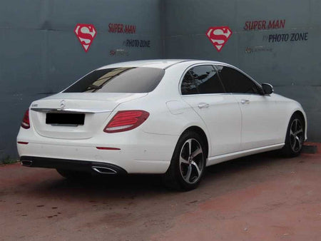 Mercedes-Benz E-Class — photo 03