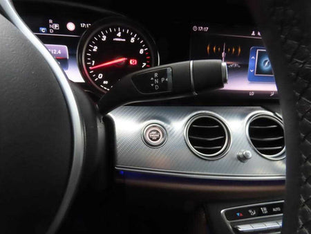 Mercedes-Benz E-Class — photo 16