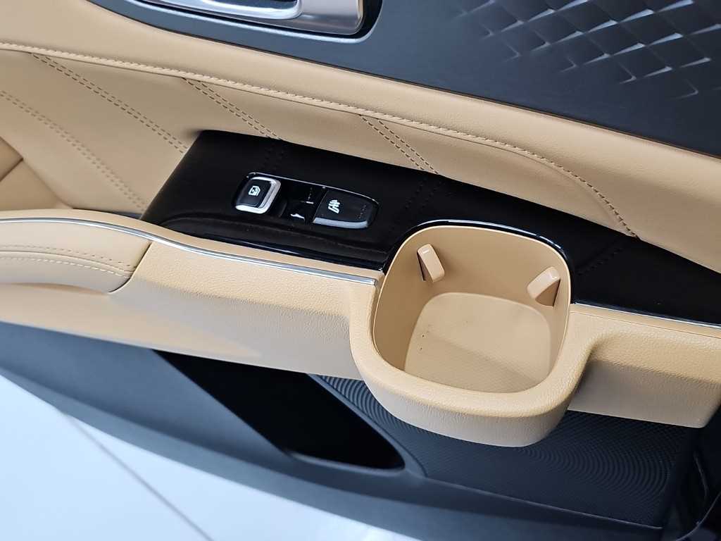 Kia Sorento — photo 14