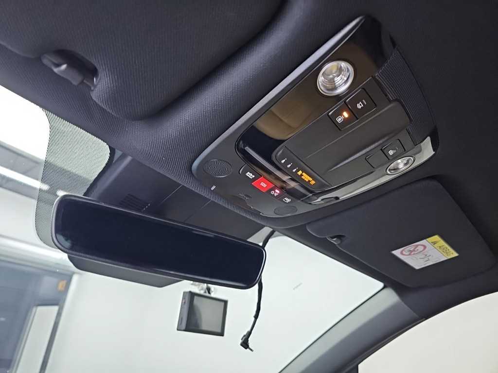 Kia Sorento — photo 17