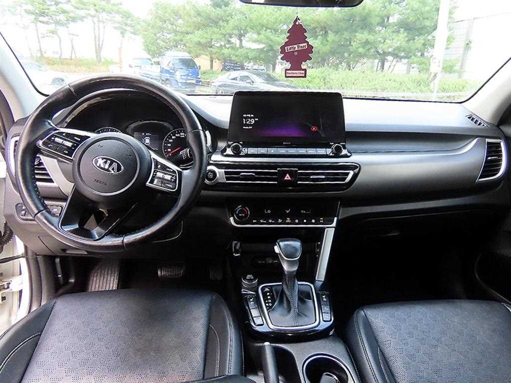 Kia Seltos — photo 07