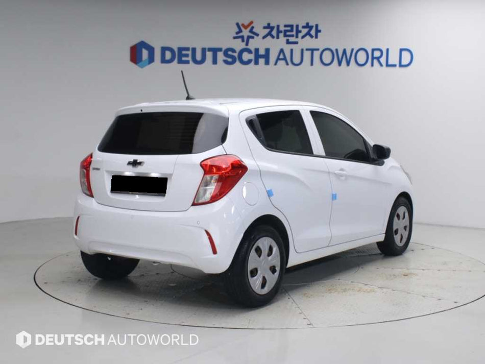 CHEVROLET Spark — photo 02