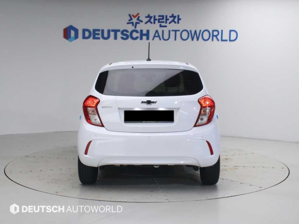 CHEVROLET Spark — photo 04