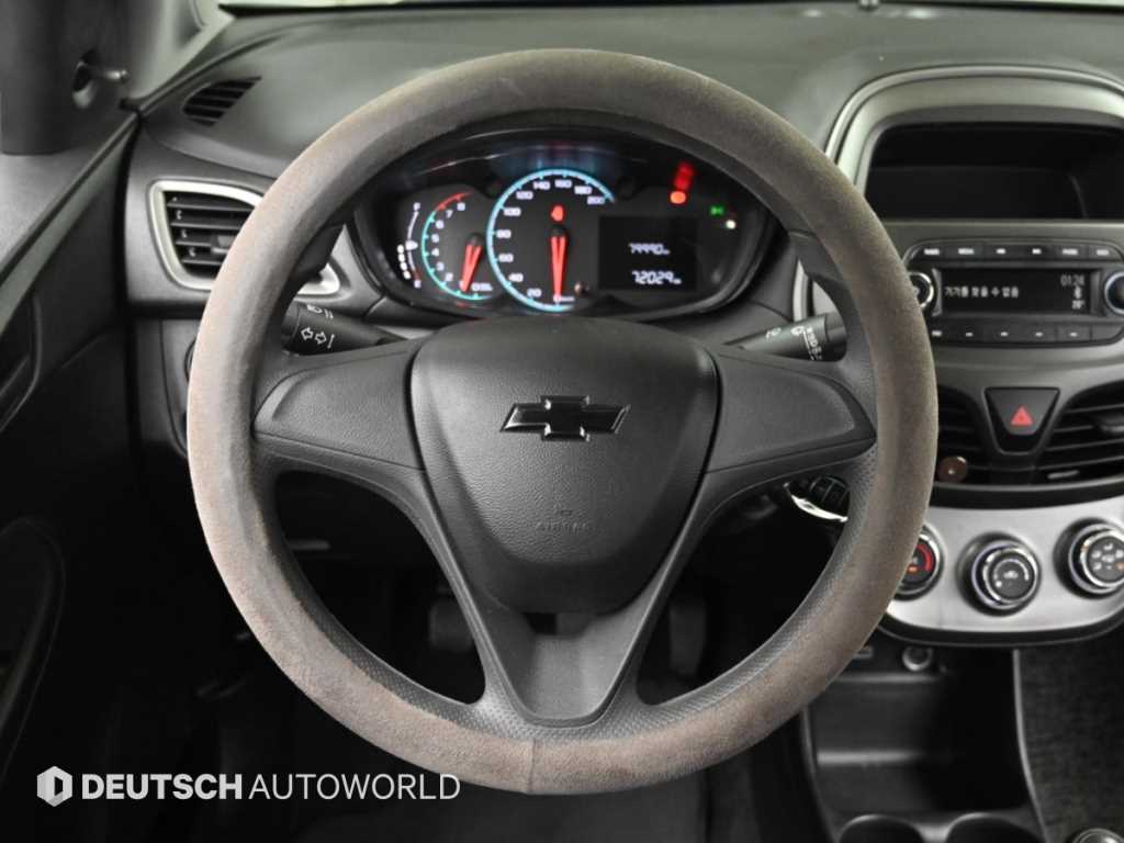 CHEVROLET Spark — photo 13