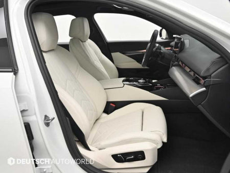 BMW 5-Series — photo 10