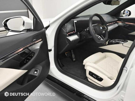 BMW 5-Series — photo 11