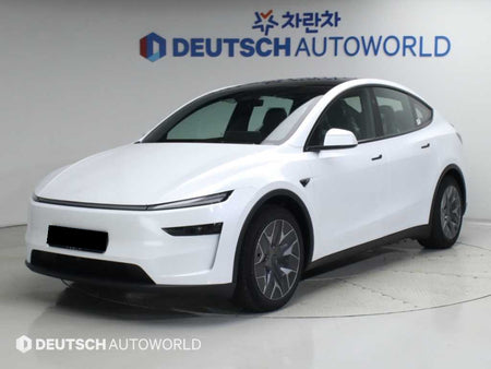 Tesla Model Y — photo 01