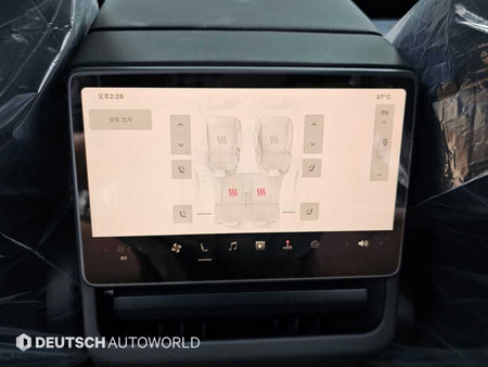 Tesla Model Y — photo 16