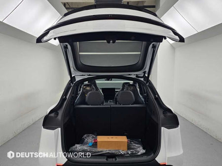Tesla Model Y — photo 19