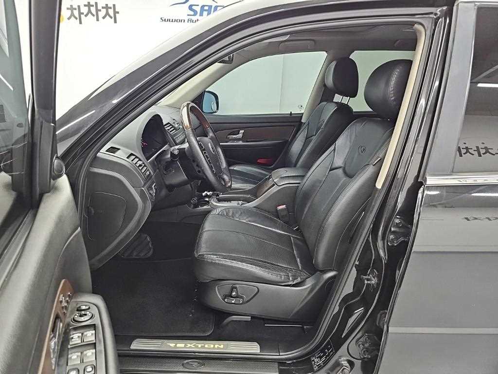 KGM Rexton — photo 10