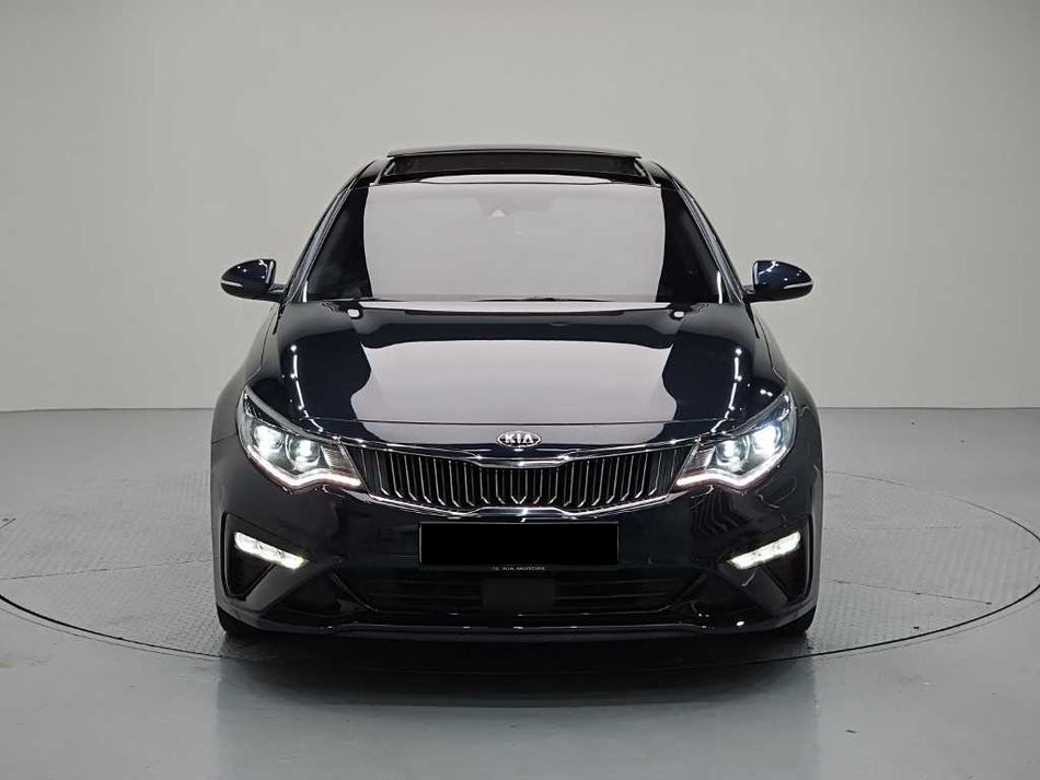 Kia K5 — photo 01