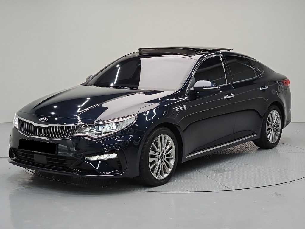 Kia K5 — photo 03