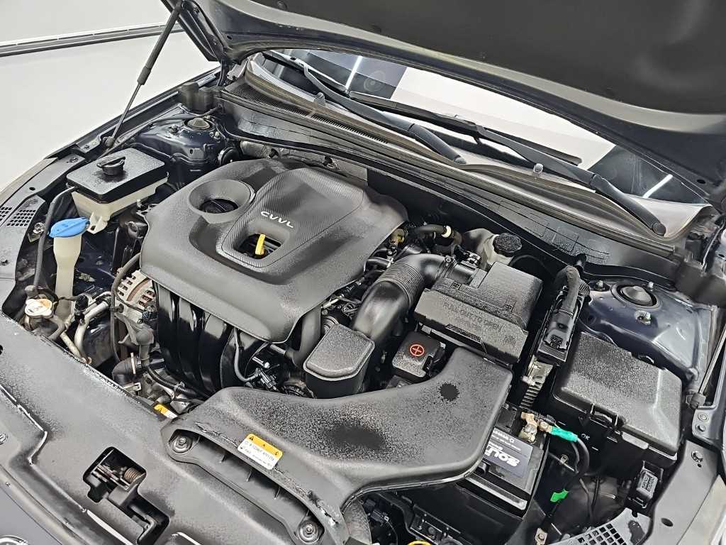 Kia K5 — photo 05