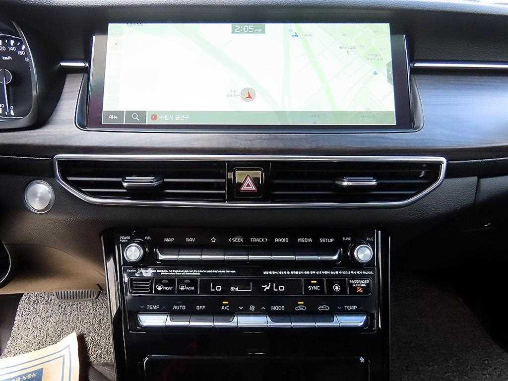Kia K7 — photo 13