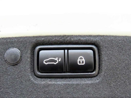 Kia K7 — photo 18