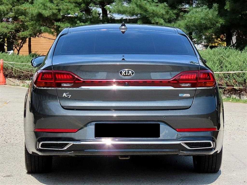 Kia K7 — photo 04