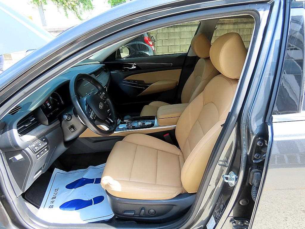 Kia K7 — photo 05