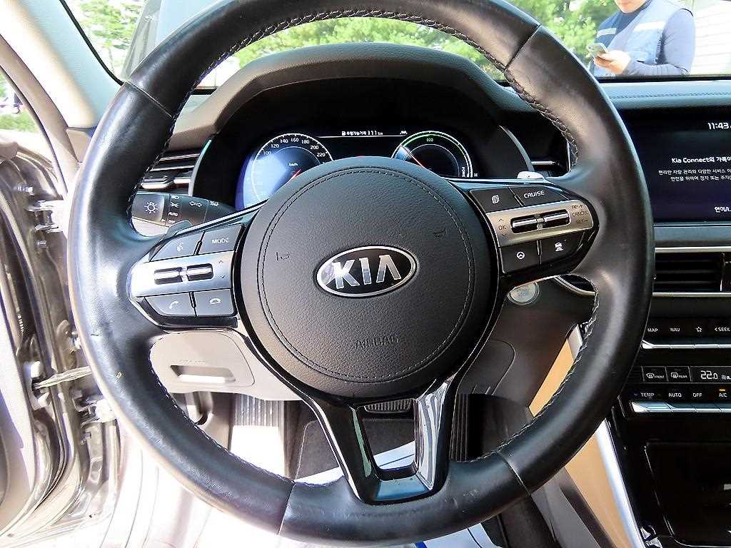 Kia K7 — photo 08