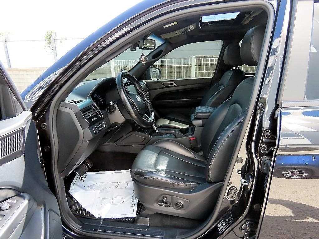 KGM Rexton — photo 05