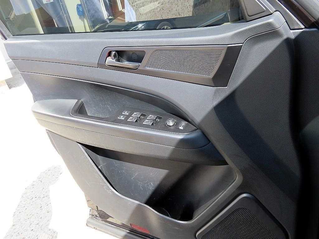 KGM Rexton — photo 12