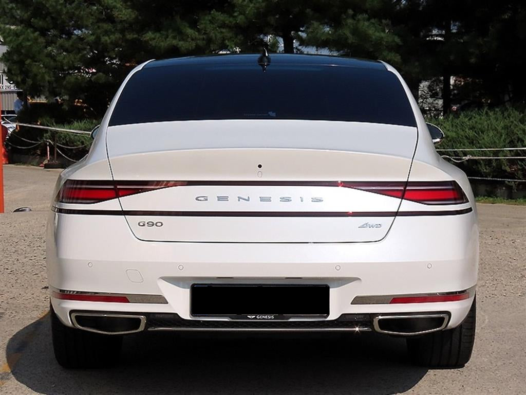 Genesis G90 — photo 04