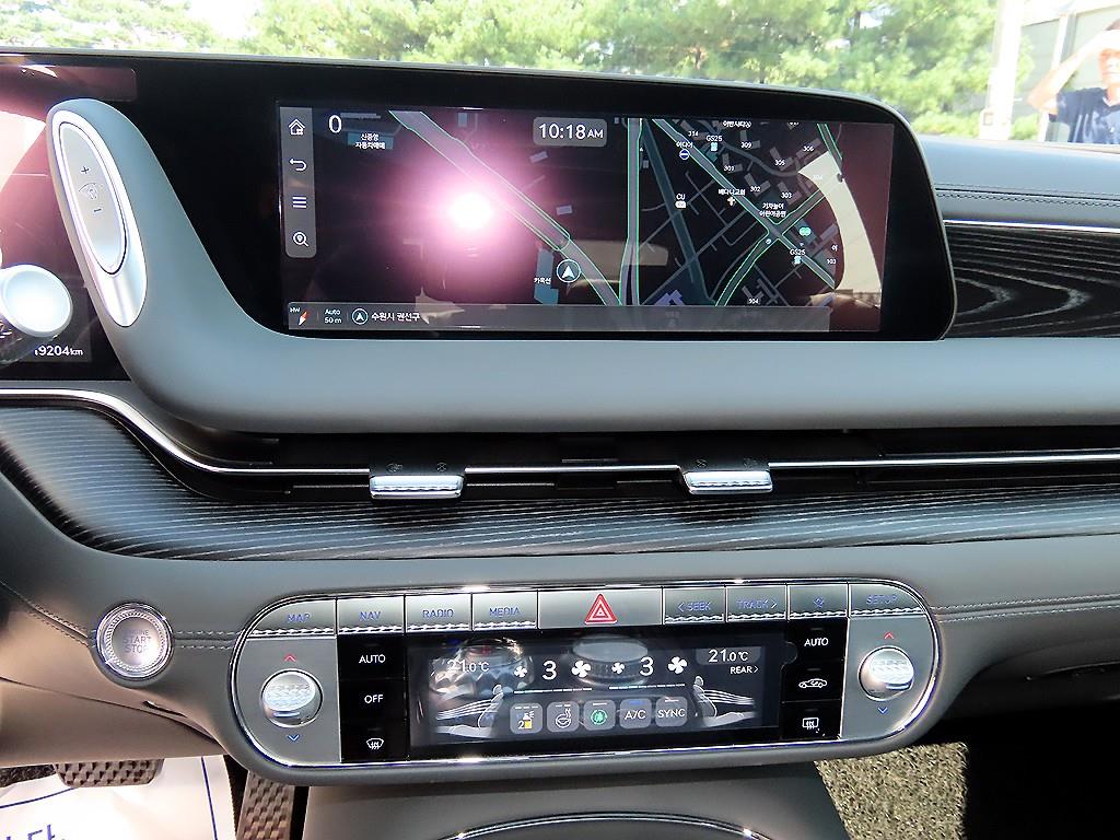 Genesis G90 — photo 14